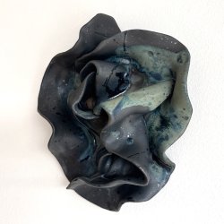 Stoflighed - Keramik relief - bl� #6