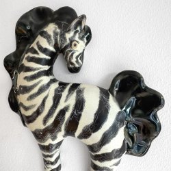 En Zebra - keramik v�gfigur
